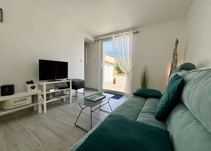 Maison Renovee 6 Couchages Saint-pierre D'oleron, Proche - Fr-1-246a-311 Holiday home